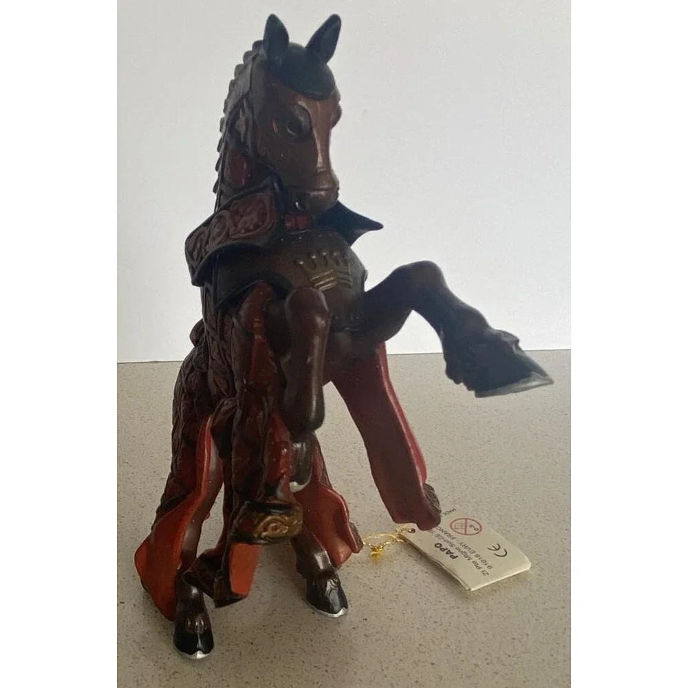 2007 Papo 39920 King of Knights‎ Horse Red 5" Figure - Picture 6 of 10